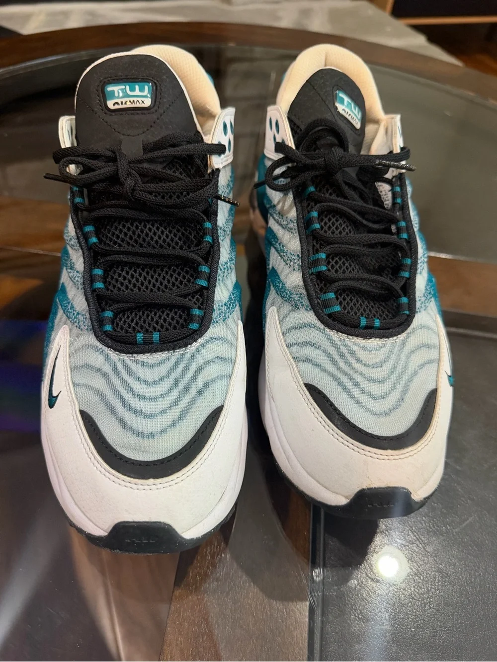Nike lightweight sneaker